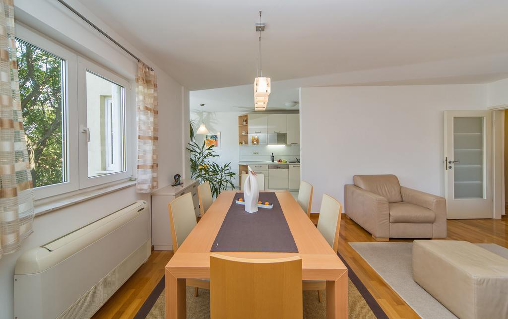 Comfortable Apartment Laura Lapad With Garage Ragusa Esterno foto