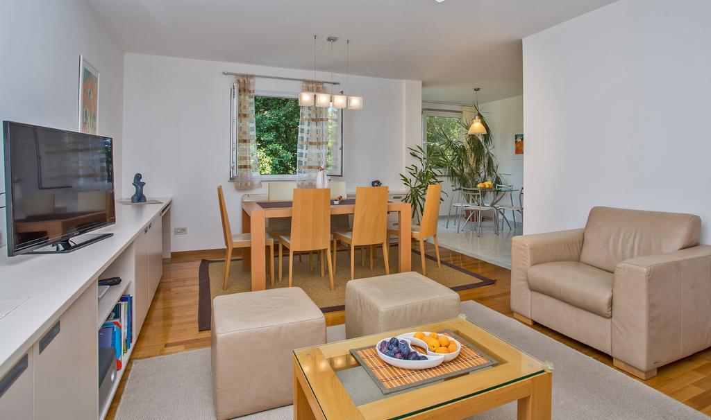 Comfortable Apartment Laura Lapad With Garage Ragusa Esterno foto